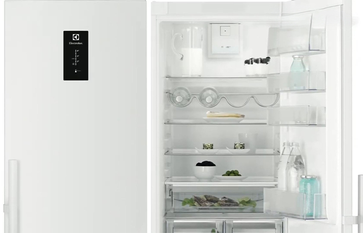 Холодильник Electrolux EN 93852 JW