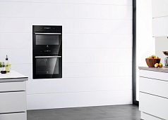 Духовой шкаф Electrolux EVY7800ZOZ