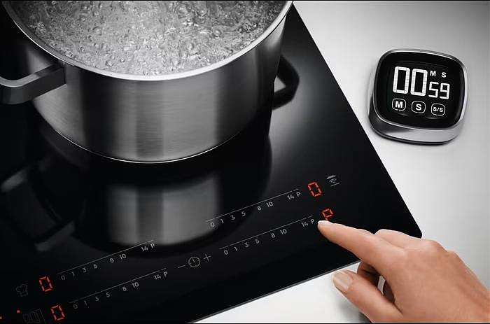 Варочная панель Electrolux EIV83443BW preview 4