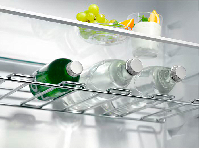 Встраиваемый холодильник Electrolux E7TNGE18S preview 4