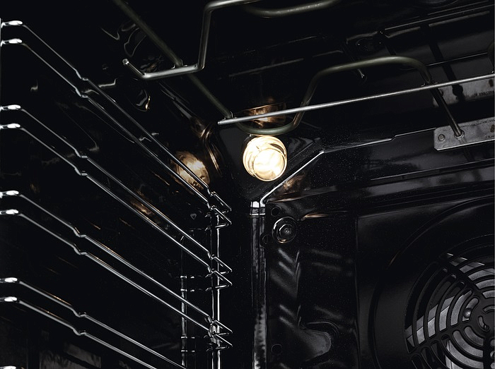 Духовой шкаф Electrolux OPEB2640C preview 4