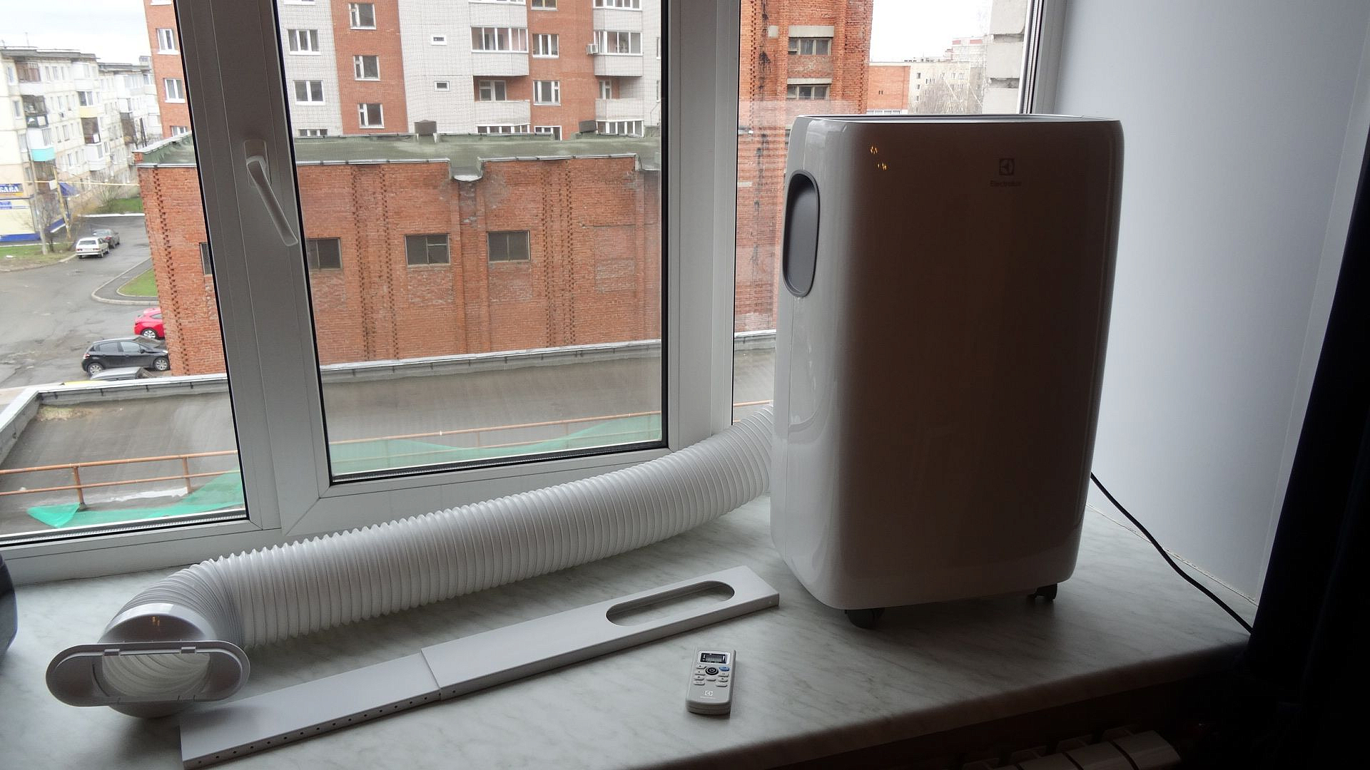 Мобильный кондиционер Electrolux EACM-8 CL/N3 preview 4