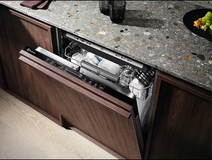 Встраиваемая посудомоечная машина Electrolux KECA7305L preview 14