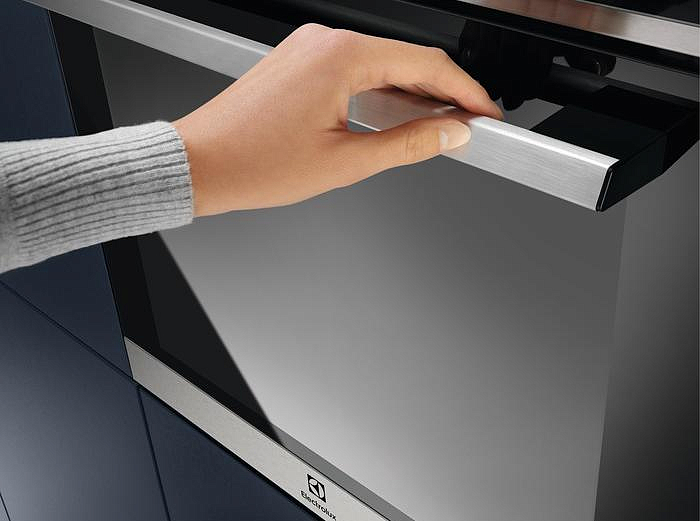 Духовой шкаф Electrolux EOD6P77WX preview 5