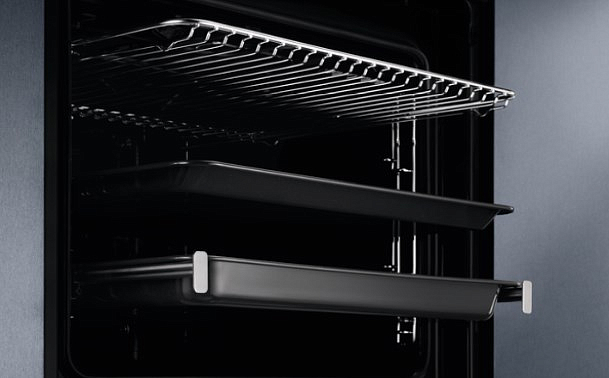 Духовой шкаф Electrolux OKC6P51X preview 3