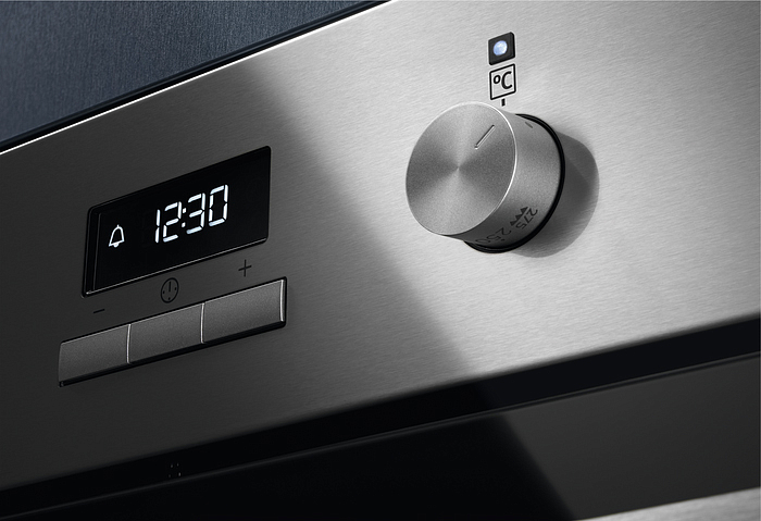 Духовой шкаф Electrolux OKF3H70X preview 2