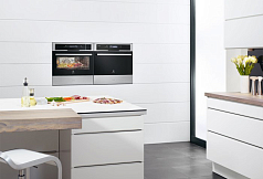 Вакуумный упаковщик Electrolux EVD14900OX