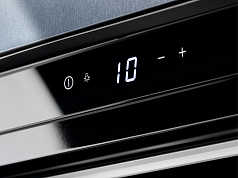 Встраиваемый винный шкаф Electrolux KBW5T