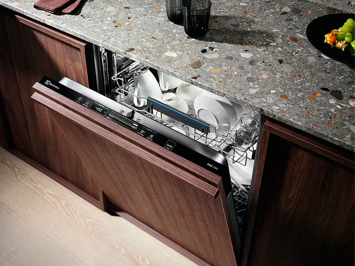 Встраиваемая посудомоечная машина Electrolux EES47320L preview 6
