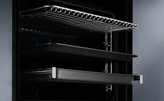 Духовой шкаф Electrolux OKE8C39WX preview 4