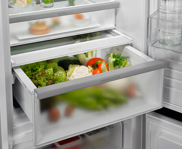 Встраиваемый холодильник Electrolux ENC8MD19S preview 7