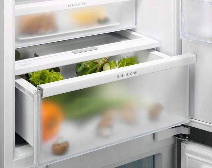 Встраиваемый холодильник Electrolux LNT8TE18S3 preview 2