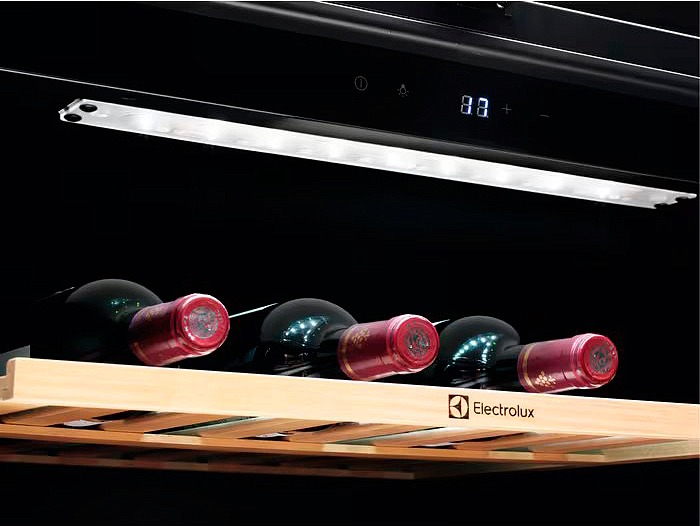 Встраиваемый винный шкаф Electrolux EWS4052B5B preview 5
