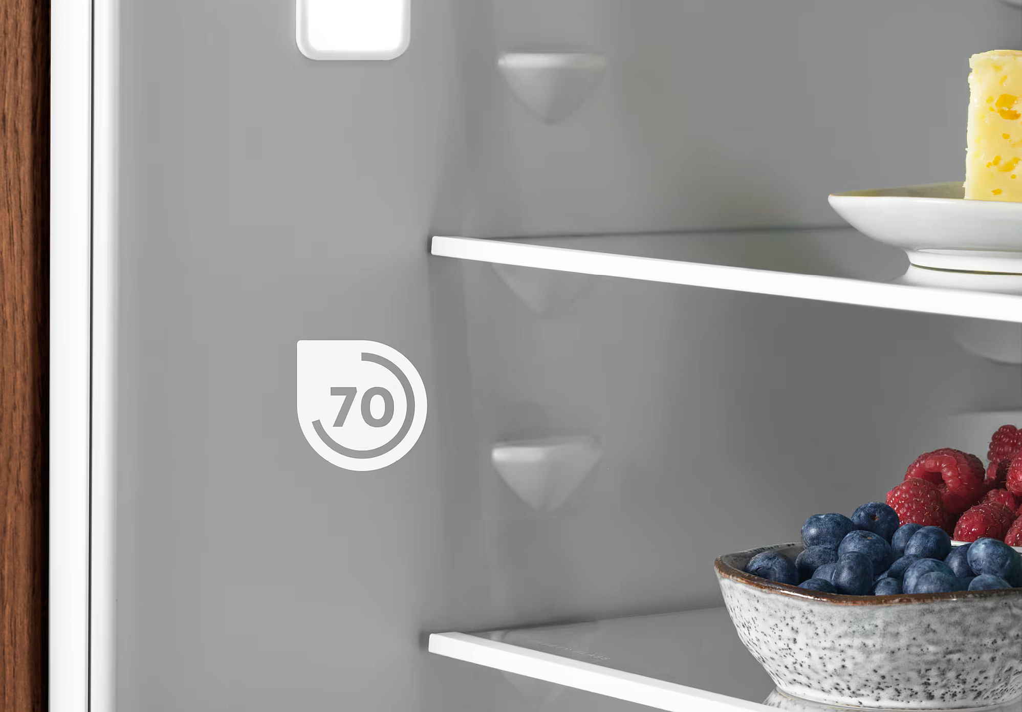 Встраиваемый холодильник Electrolux E8MNCD18S preview 3