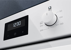 Духовой шкаф Electrolux OEF3H70TW