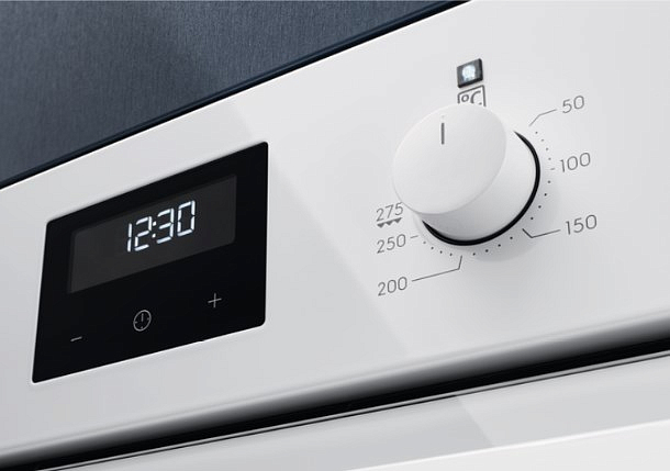 Духовой шкаф Electrolux OEF3H70TW preview 3