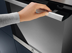 Духовой шкаф Electrolux OEH3C00BX