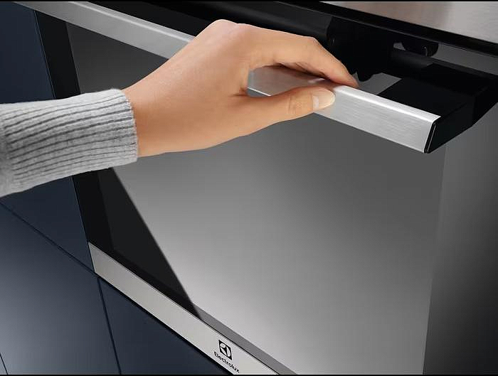 Духовой шкаф Electrolux EOH2H00BX preview 6