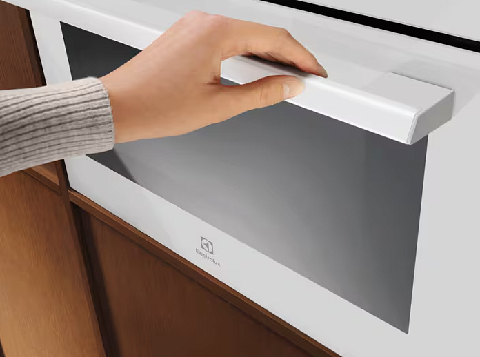 Встраиваемая микроволновая печь Electrolux LVM8E08V preview 8