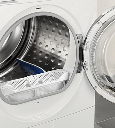 Сушильная машина Electrolux EDH 3498 RDL