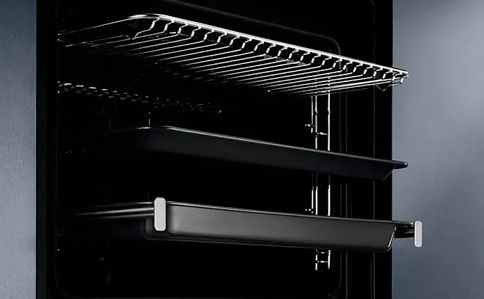 Духовой шкаф Electrolux EOF3H50BK preview 4