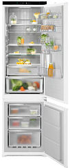 Встраиваемый холодильник Electrolux ENC8MC19S
