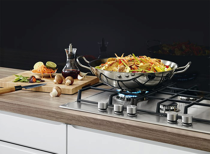 Варочная панель Electrolux EGH 97353 SX preview 2