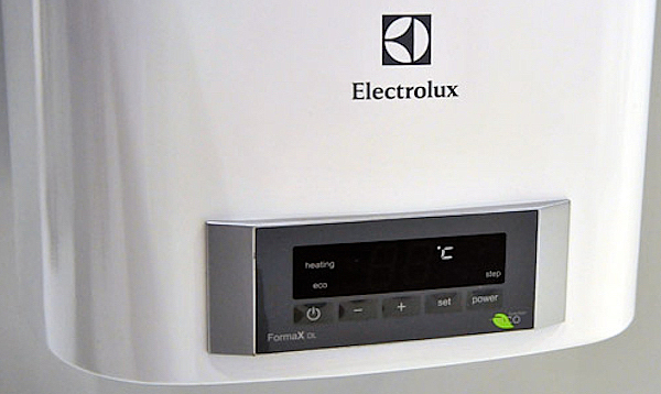 Водонагреватель Electrolux EWH 100 Formax DL preview 2