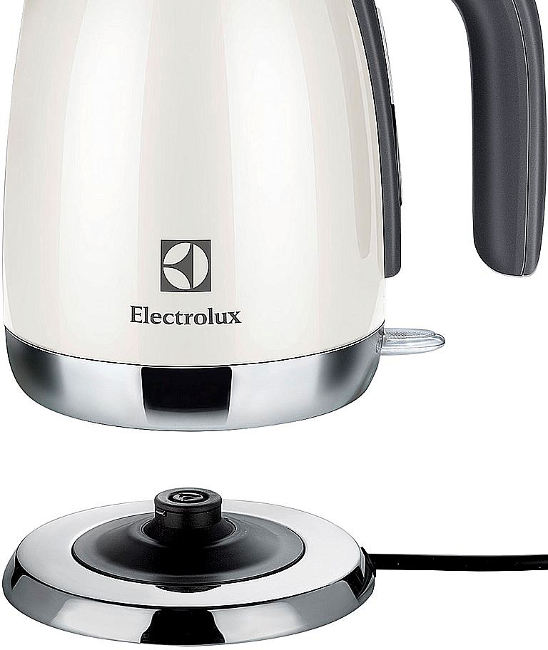 Электрочайник Electrolux EEWA 7100 W preview 3
