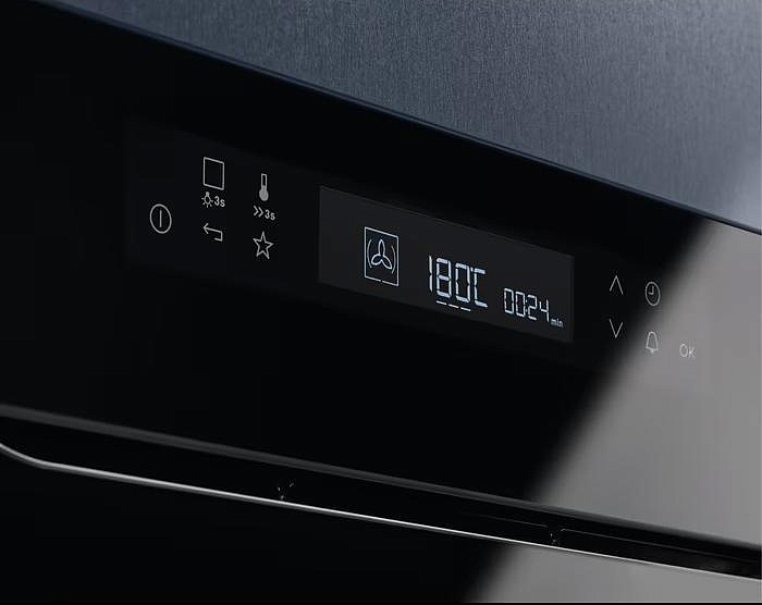 Духовой шкаф Electrolux EOE7P31Z preview 5