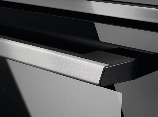 Духовой шкаф Electrolux OEF 5E50 X preview 2