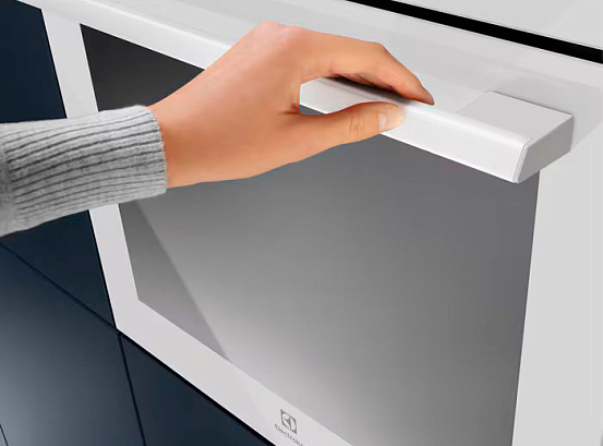 Духовой шкаф Electrolux EOE7C31V preview 4