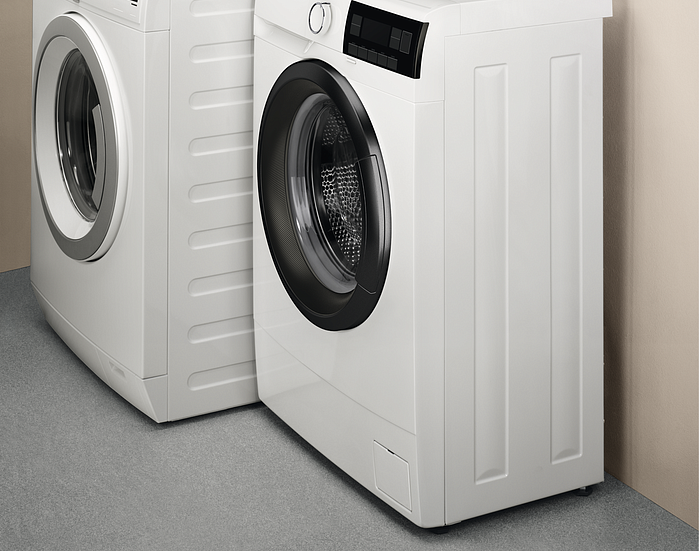 Стиральная машина Electrolux EW6S4R06BI preview 4