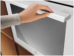 Духовой шкаф Electrolux LOE8F38V