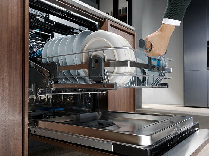 Встраиваемая посудомоечная машина Electrolux KECB8300L preview 6