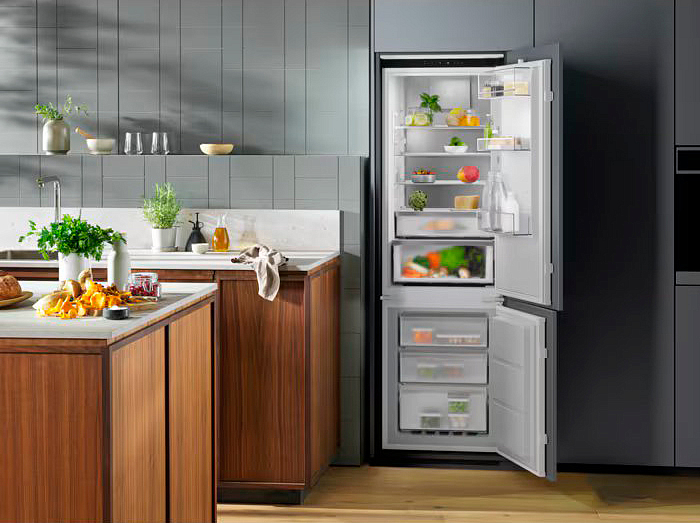 Встраиваемый холодильник Electrolux ENC8MD19S preview 11