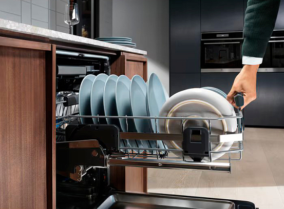 Встраиваемая посудомоечная машина Electrolux EEC67310L preview 19