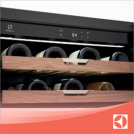 Деревянные полки