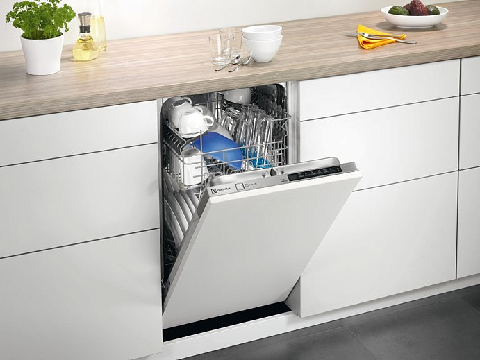 Встраиваемая посудомоечная машина Electrolux ESL 94585 RO preview 2