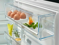 Встраиваемый холодильник Electrolux KNP7TE75S