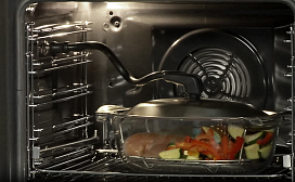 Приготовление на пару в духовом шкафу Electrolux